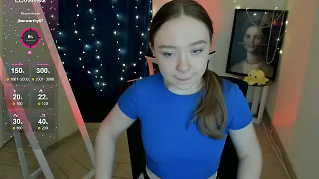 Snapshot of Florence_meow chatting on 22, 4, 2026 Florence meow online show from 22, 4, 2026