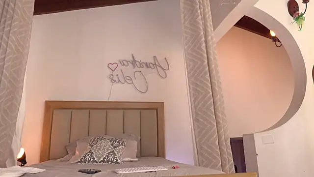 yandracelisofficial online show from 13, 5, 2026