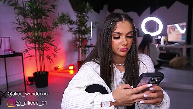 VanessaSimon online show from 18, 3, 2025