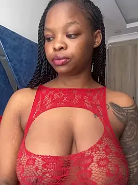 Snapshot of SexxyLunar chatting on 18, 12, 2025 SexxyLunar online show from 18, 12, 2025