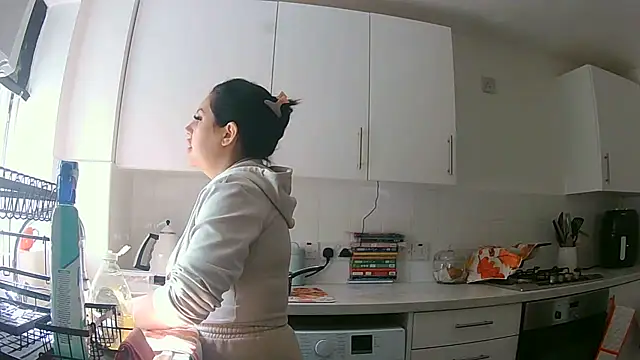 magical mia online show from 24, 9, 2025