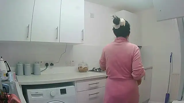 magical mia online show from 12, 11, 2025