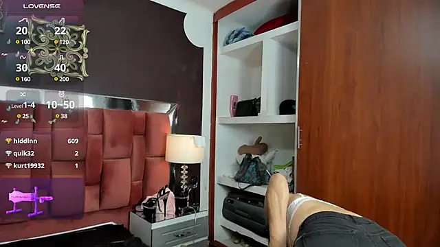 JulianaMartineS online show from 8, 2, 2025
