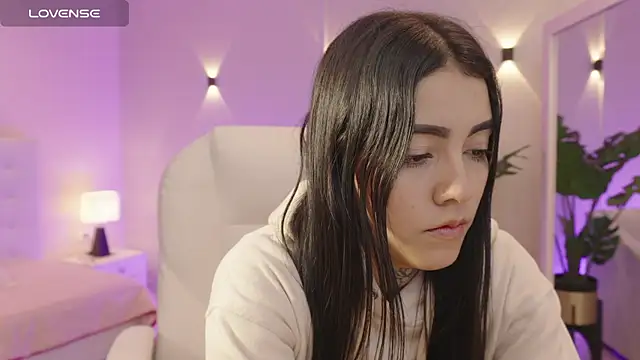 miagomezweb1 online show from 14, 10, 2025