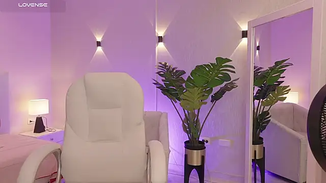 miagomezweb1 online show from 24, 10, 2025