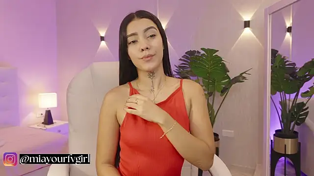 miagomezweb1 online show from 16, 10, 2025