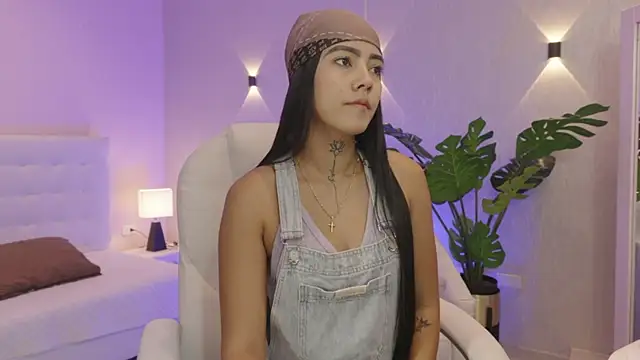 miagomezweb1 online show from 29, 11, 2025