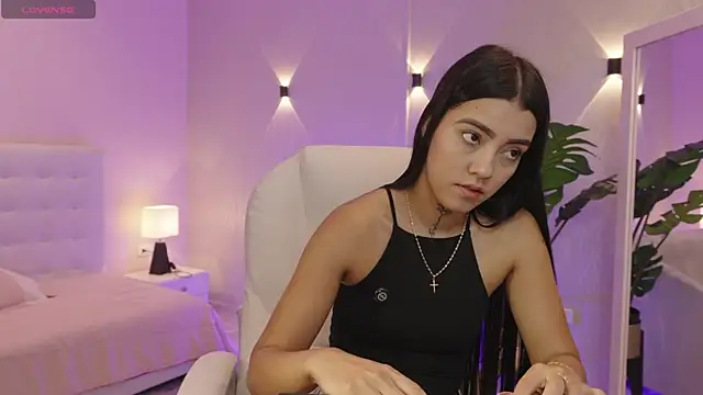 miagomezweb1 online show from 25, 10, 2025