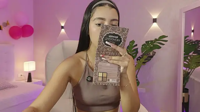 miagomezweb1 online show from 19, 11, 2025