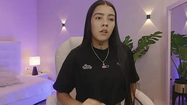 miagomezweb1 online show from 28, 11, 2025