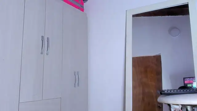 Kendall Hotsexy x online show from 25, 3, 2026