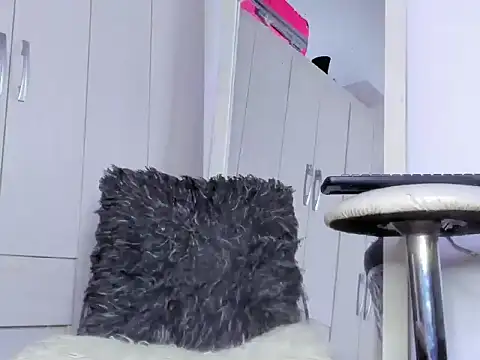 Kendall Hotsexy x online show from 11, 4, 2026