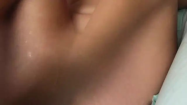 rosesdesiles online show from 28, 2, 2025