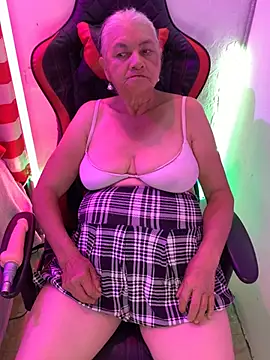 Grandma Mature23 online show from 6, 3, 2025