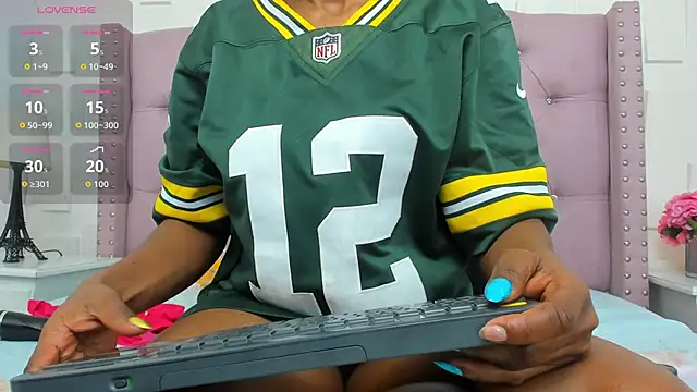 MonicaSchwartz online show from 11, 11, 2025