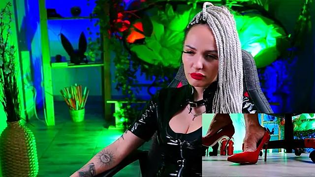 MonicaMaxwel online show from 17, 3, 2025