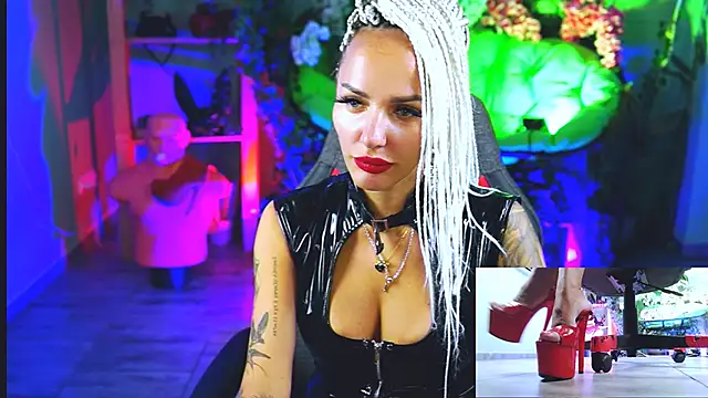 MonicaMaxwel online show from 11, 9, 2025