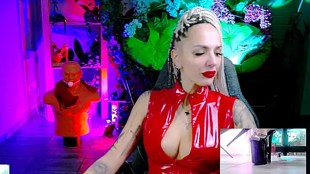 MonicaMaxwel online show from 15, 12, 2025