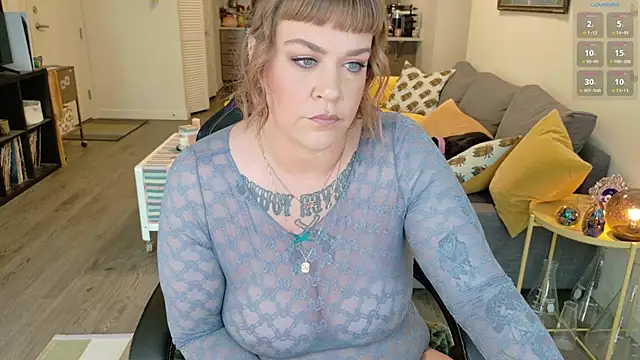 WendyDarling online show from 12, 9, 2025