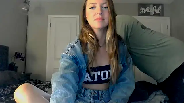 Snapshot of molly_witha_chance chatting on 9, 11, 2025 molly witha chance online show from 9, 11, 2025