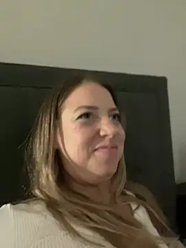 Snapshot of molly_witha_chance chatting on 16, 2, 2025 molly witha chance online show from 16, 2, 2025