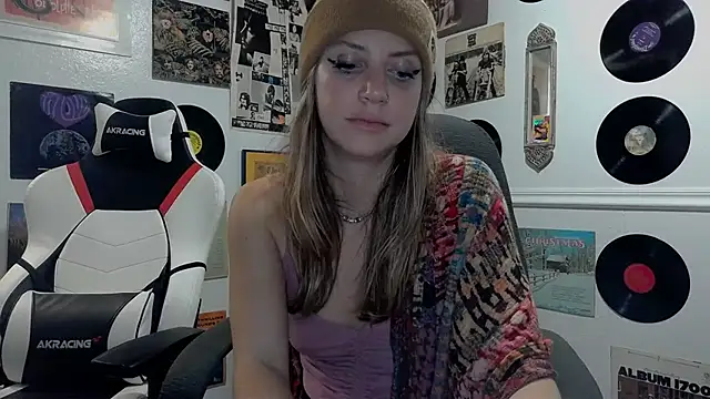 Snapshot of molly_witha_chance chatting on 19, 1, 2025 molly witha chance online show from 19, 1, 2025