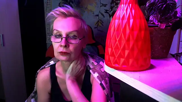 HelgaHimmell online show from 4, 4, 2026