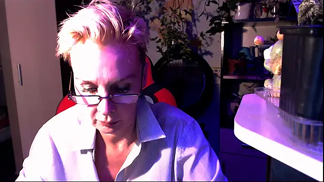 HelgaHimmell online show from 11, 6, 2026