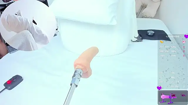 jasminnee  online show from 26, 11, 2025