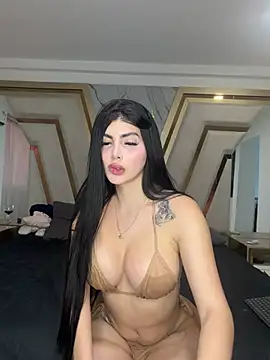 bellacarolainnn online show from 10, 6, 2026