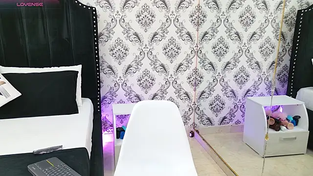 LexaDeRusso online show from 1, 10, 2025