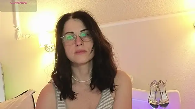 MonicaMelano online show from 12, 4, 2026