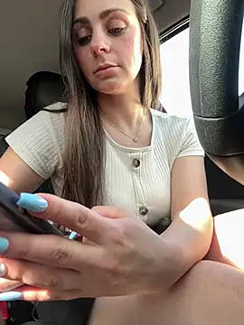 Loella-Rose online show from 11, 3, 2025