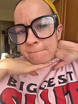 quinnmariexo online show from 11, 1, 2026