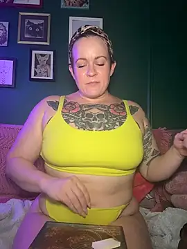 quinnmariexo online show from 18, 7, 2026