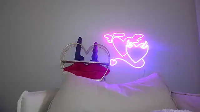 quinnmariexo online show from 7, 2, 2026