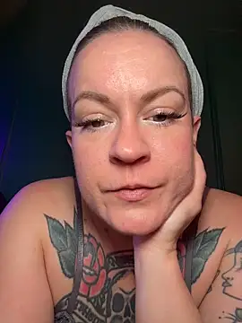quinnmariexo online show from 3, 6, 2026