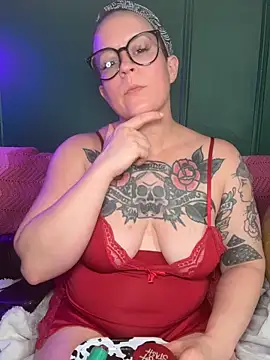 quinnmariexo online show from 14, 6, 2026