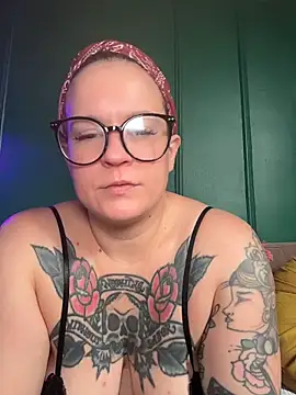 quinnmariexo online show from 19, 6, 2026