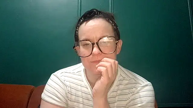 quinnmariexo online show from 23, 10, 2025