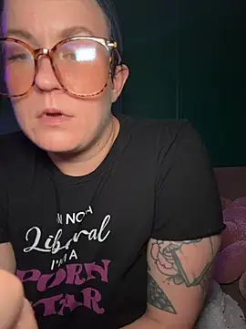 quinnmariexo online show from 16, 7, 2026