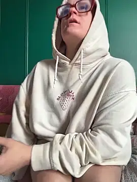 quinnmariexo online show from 25, 3, 2026