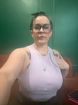 quinnmariexo online show from 19, 10, 2025