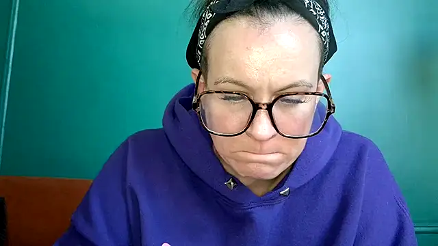 quinnmariexo online show from 21, 10, 2025