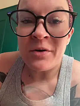quinnmariexo online show from 11, 5, 2026