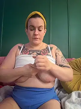 quinnmariexo online show from 26, 5, 2026