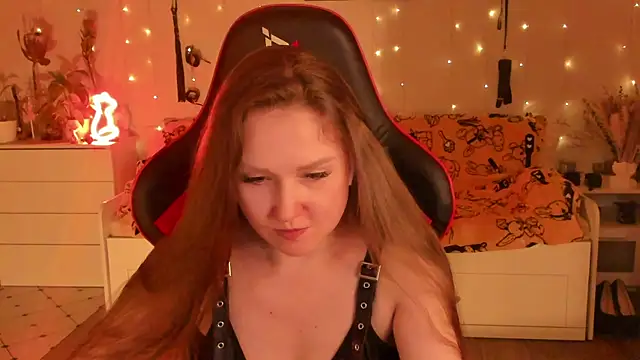 desperatehousewife   online show from 9, 11, 2025