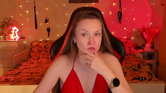 desperatehousewife   online show from 11, 10, 2025