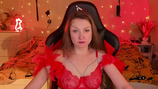 desperatehousewife   online show from 21, 9, 2025