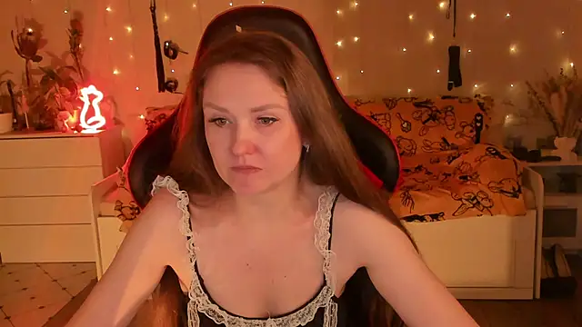 desperatehousewife   online show from 8, 11, 2025